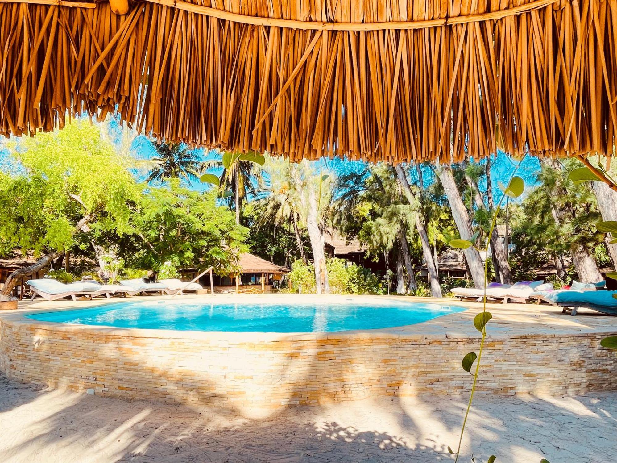 Vovo Telo Lodge Толиара Екстериор снимка