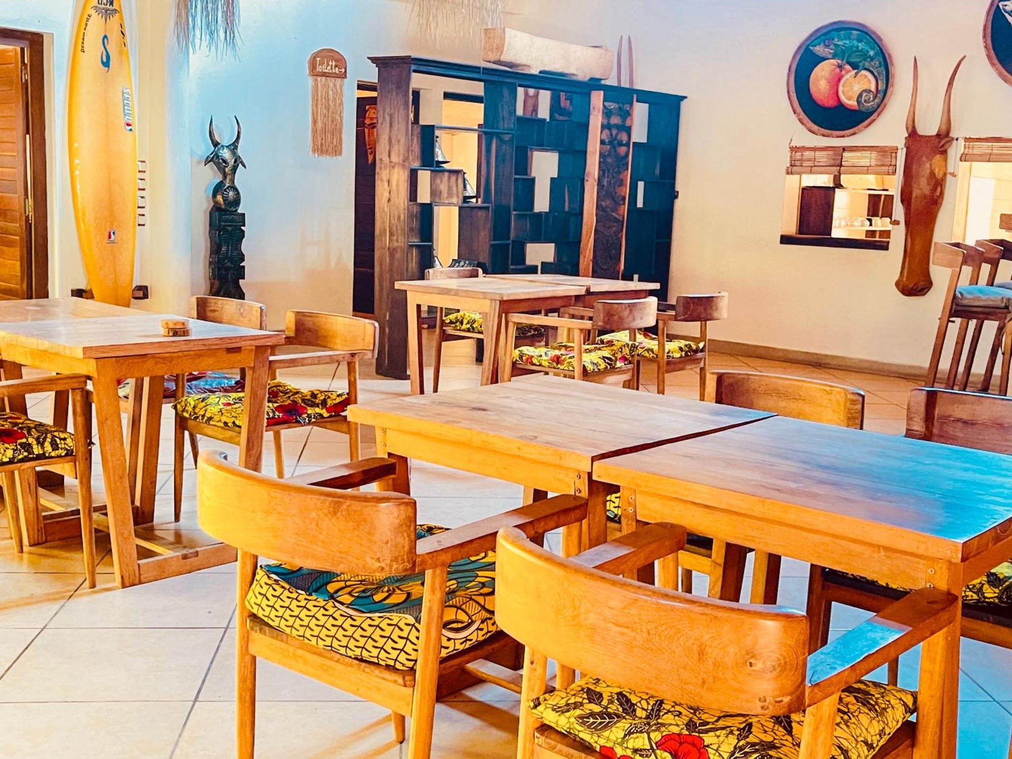 Vovo Telo Lodge Толиара Екстериор снимка