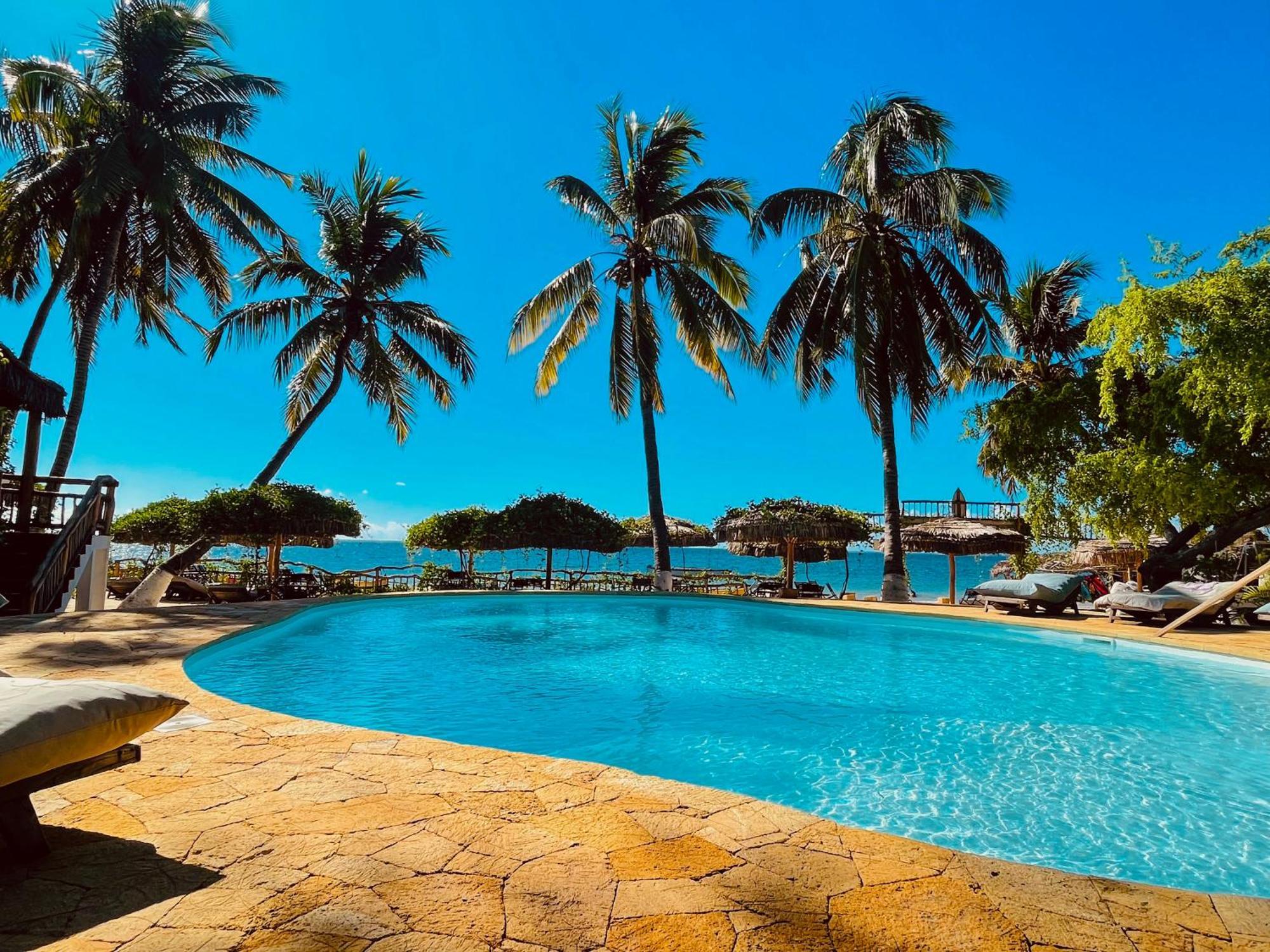 Vovo Telo Lodge Толиара Екстериор снимка