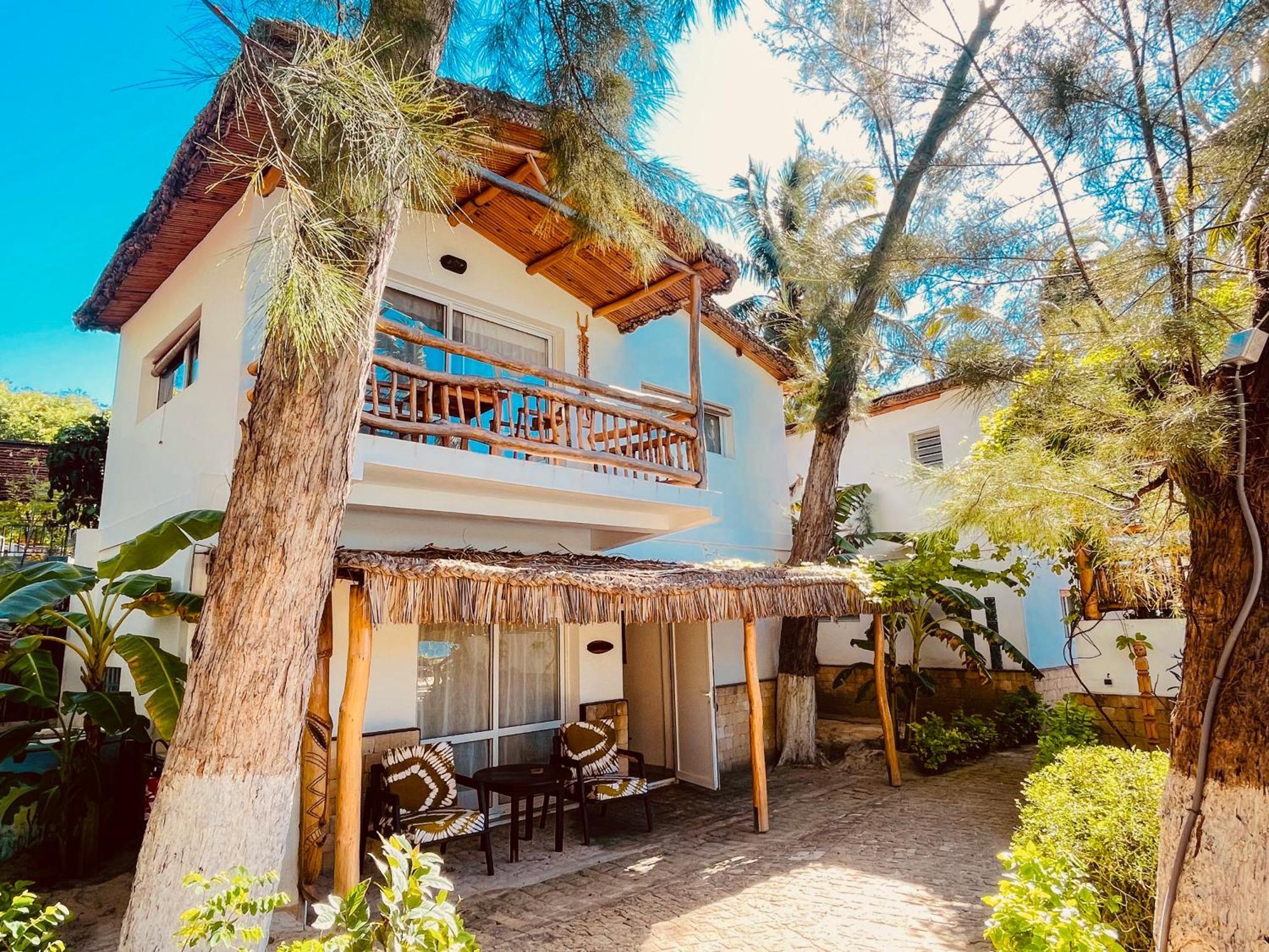 Vovo Telo Lodge Толиара Екстериор снимка
