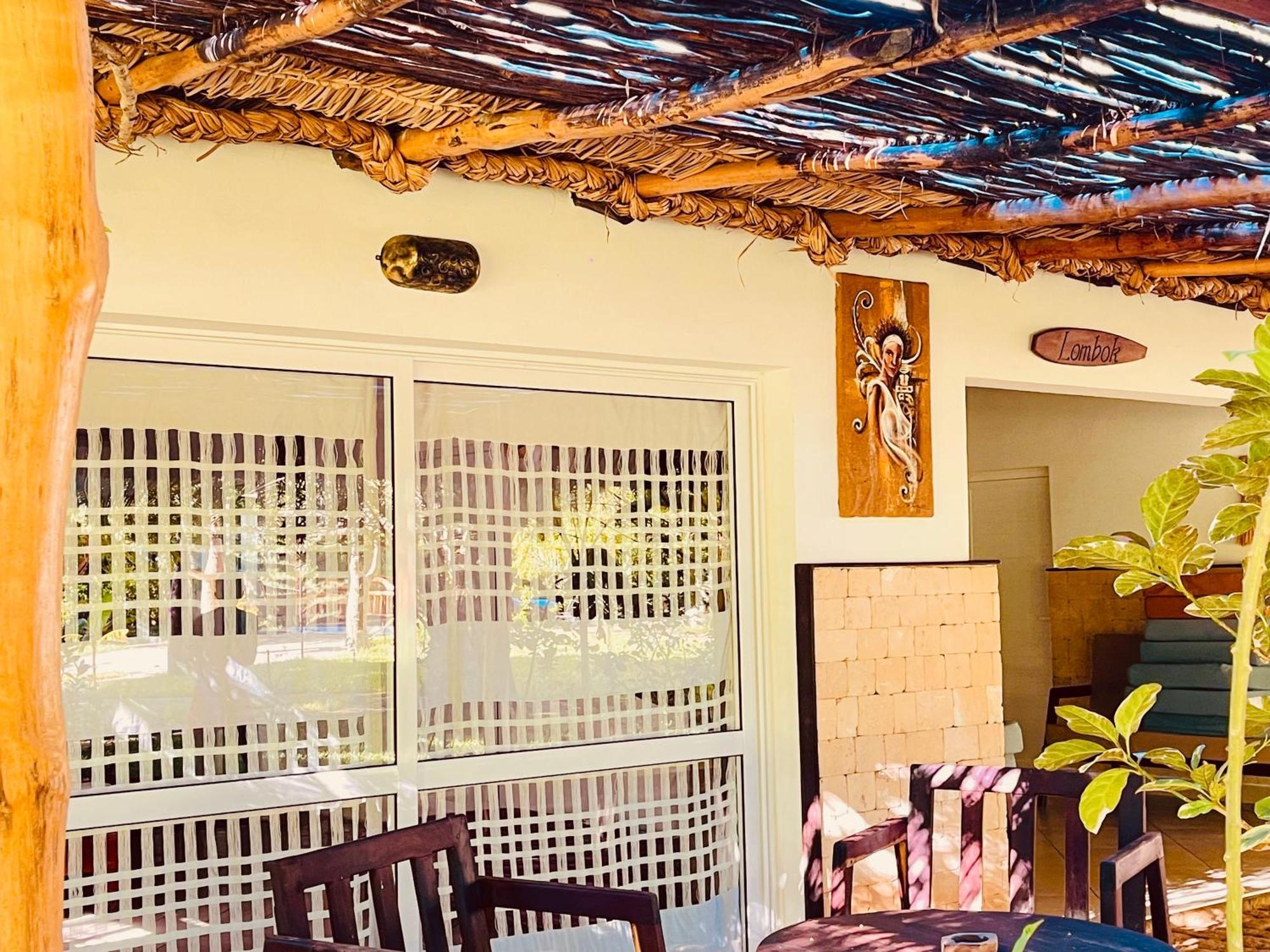 Vovo Telo Lodge Толиара Екстериор снимка