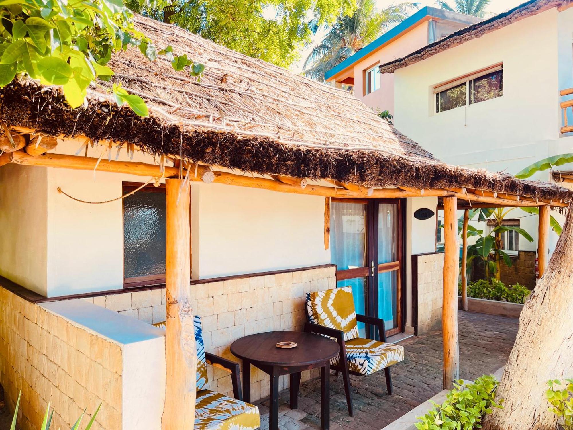 Vovo Telo Lodge Толиара Екстериор снимка