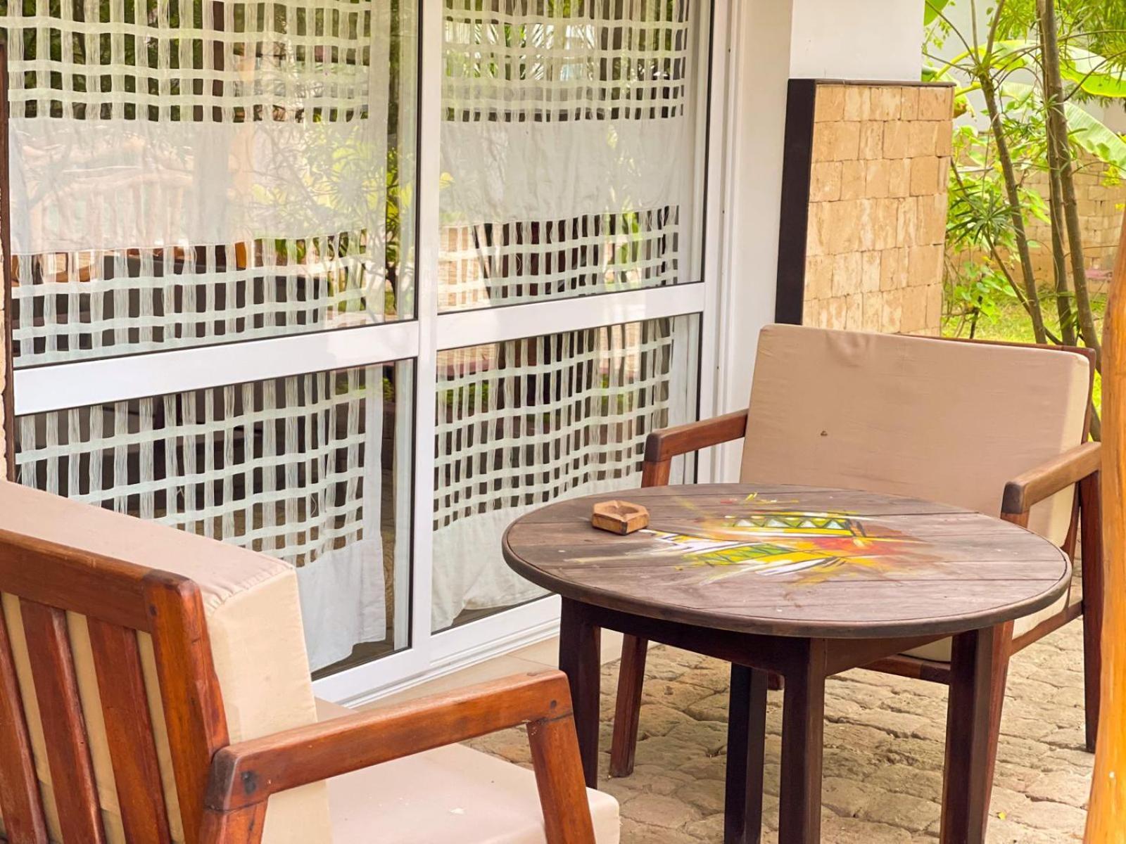 Vovo Telo Lodge Толиара Екстериор снимка